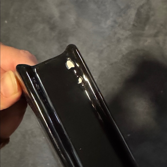 ❗️CLEARANCE❗️CHANEL Glossy Black Ceramic Flower Vase - Picture 10 of 10